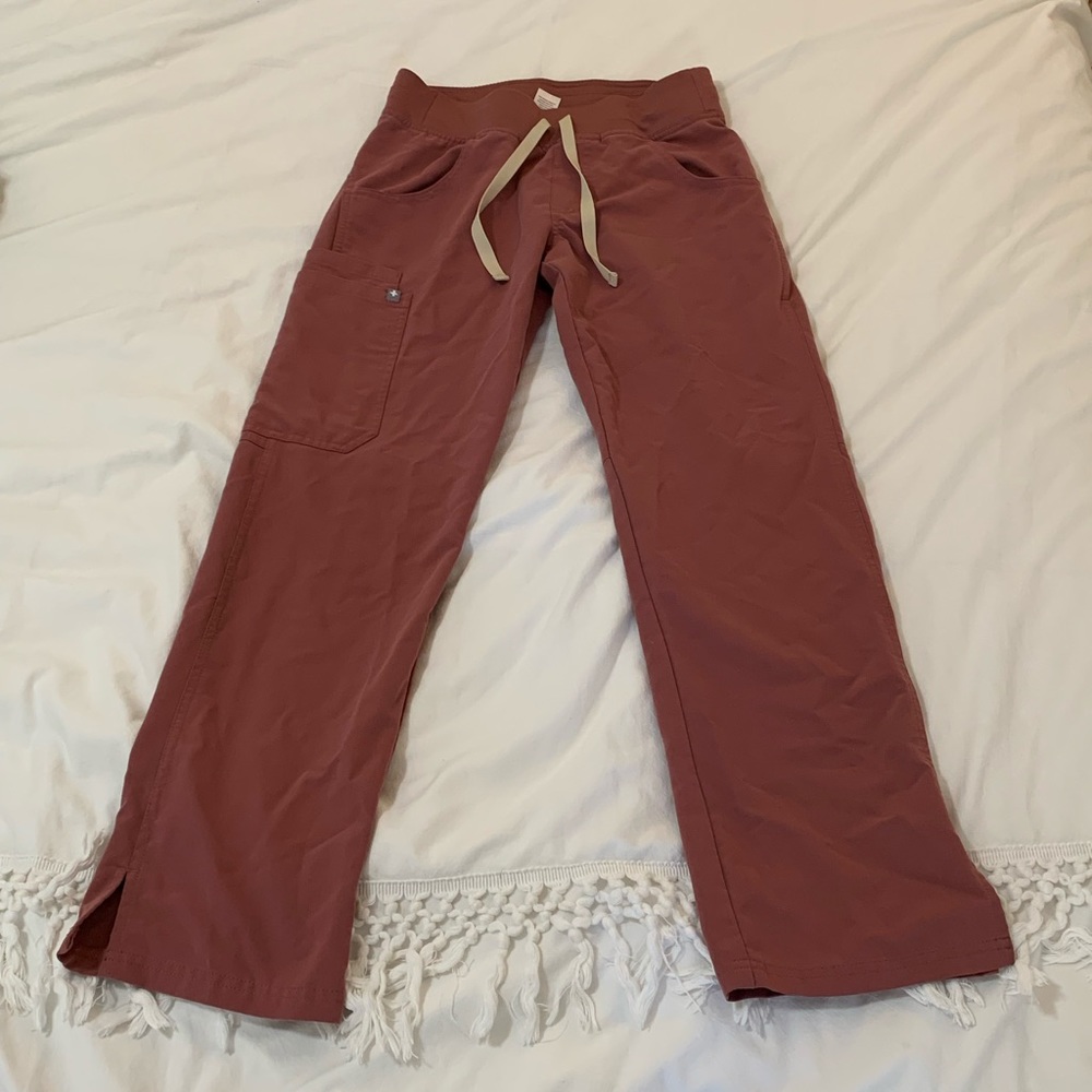 Figs Mauve Kade Pants in XSP